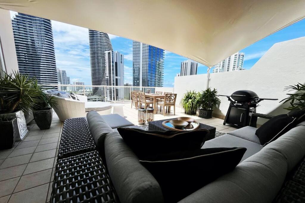 Apartamento Private Sky Terrace Classic Penthouse 2 Car Parks Gold Coast Exterior foto